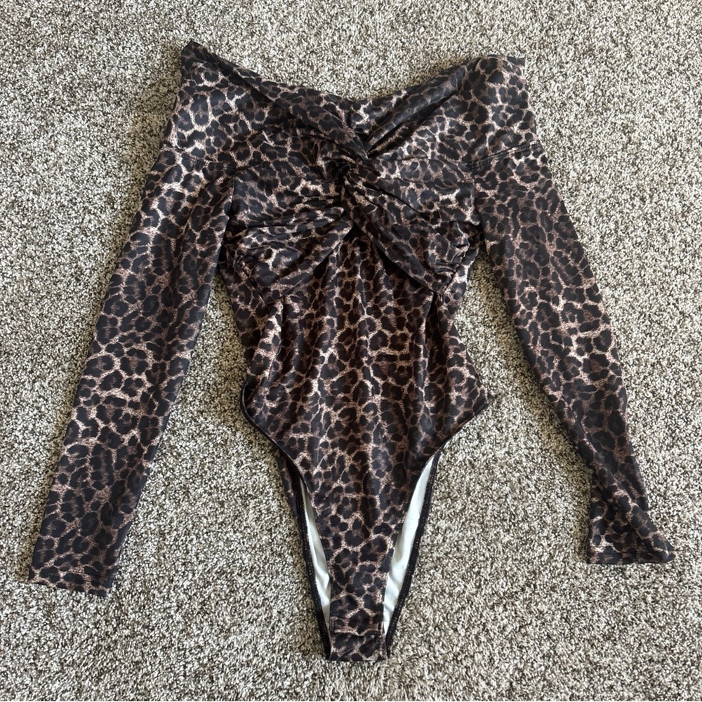 COSMINA Leopard Print Off Shoulder Bodysuit Women’s Small Y2K Ruched NWT